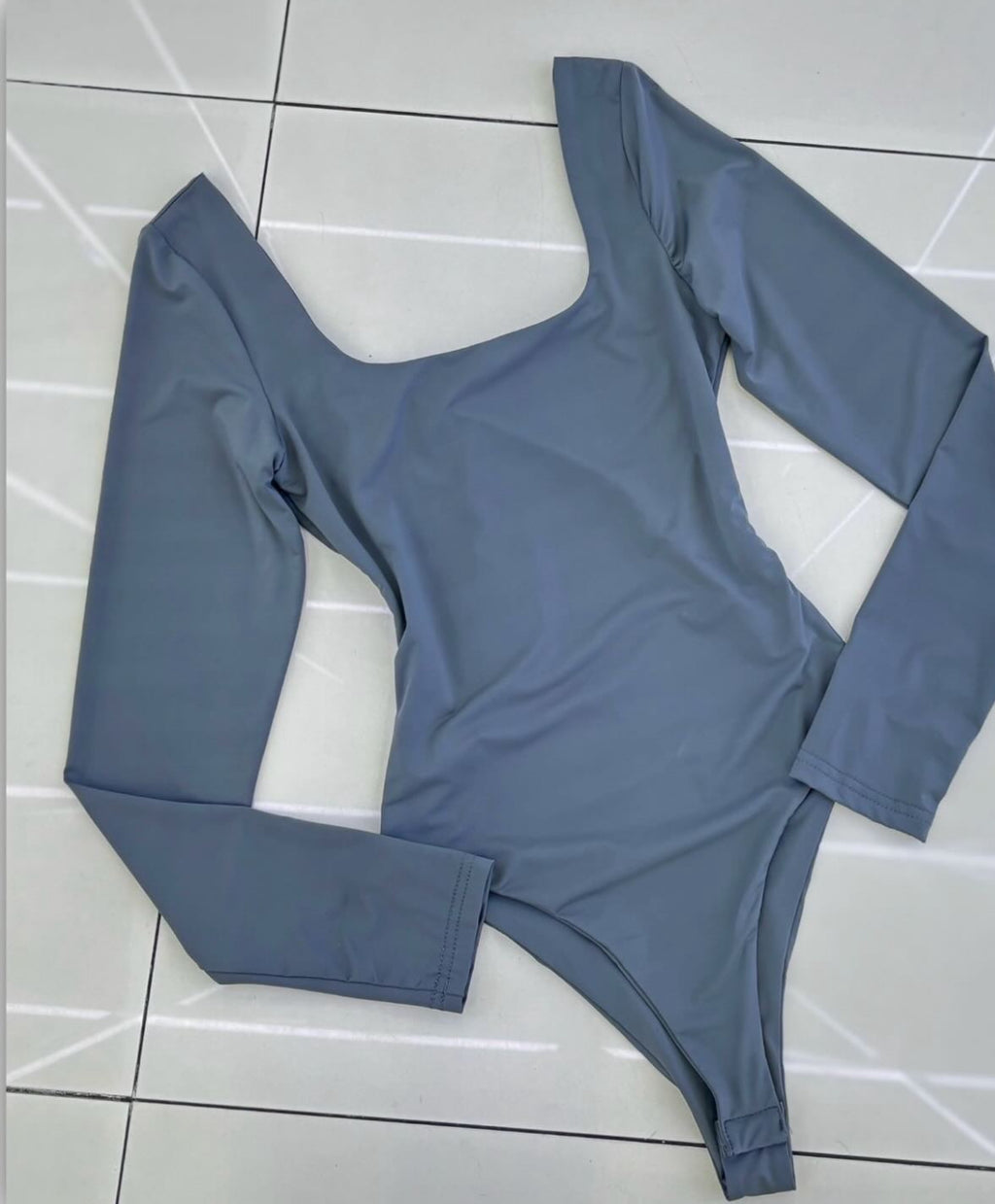 Snatching body suit long sleeve