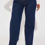Curvy baddie Jean
