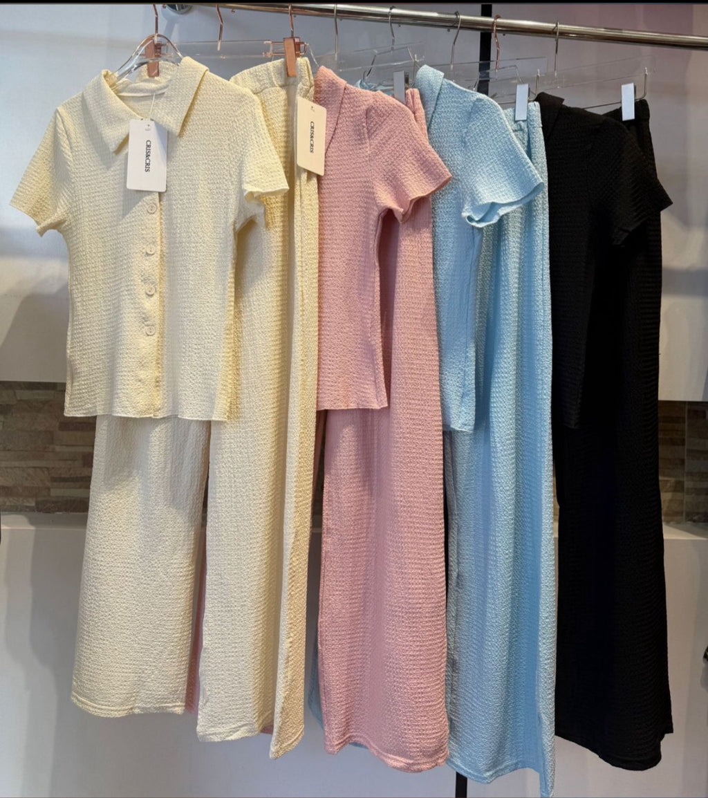 Crinkled set